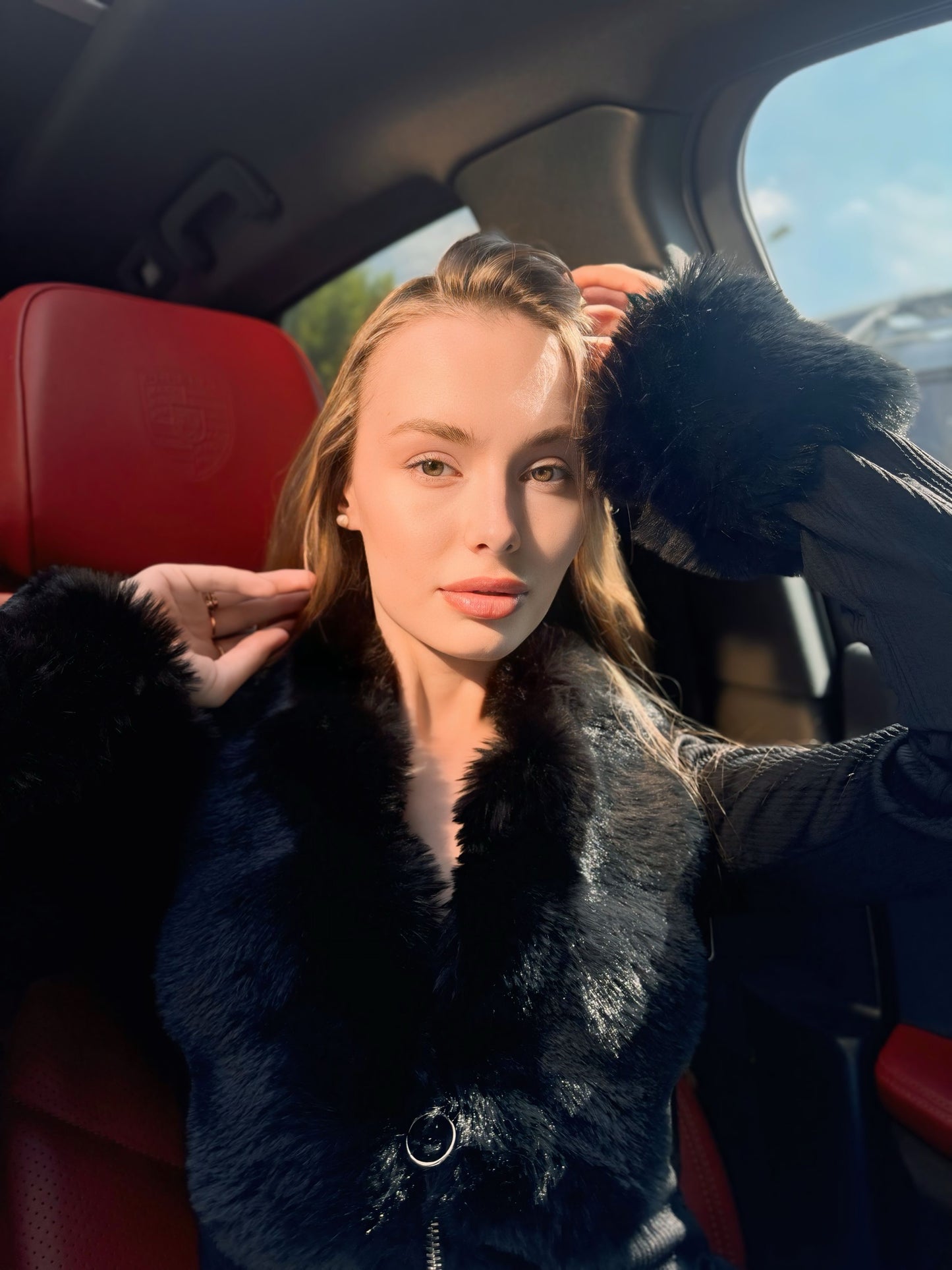 Lana Zipper Sweater in Black